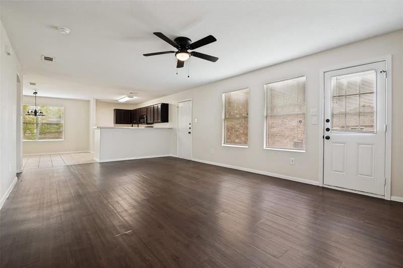 614 Hearthstone Drive, Lancaster TX 75146 - Photo 6