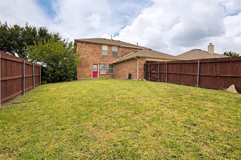 614 Hearthstone Drive, Lancaster TX 75146 - Photo 22