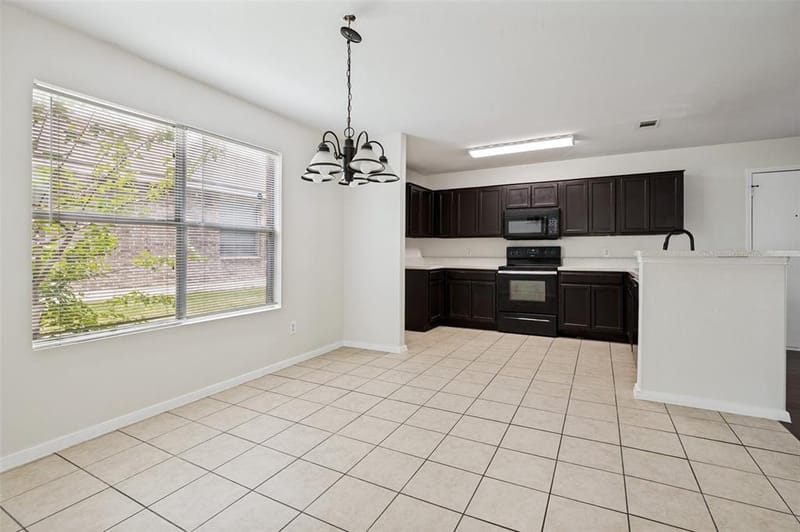 614 Hearthstone Drive, Lancaster TX 75146 - Photo 10