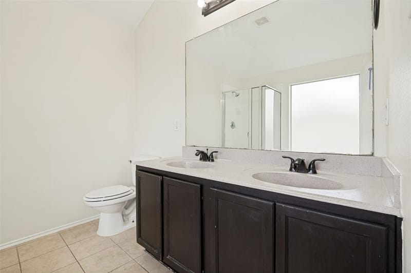 614 Hearthstone Drive, Lancaster TX 75146 - Photo 14