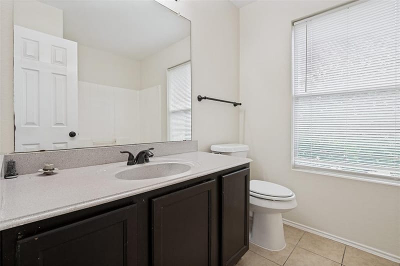 614 Hearthstone Drive, Lancaster TX 75146 - Photo 19