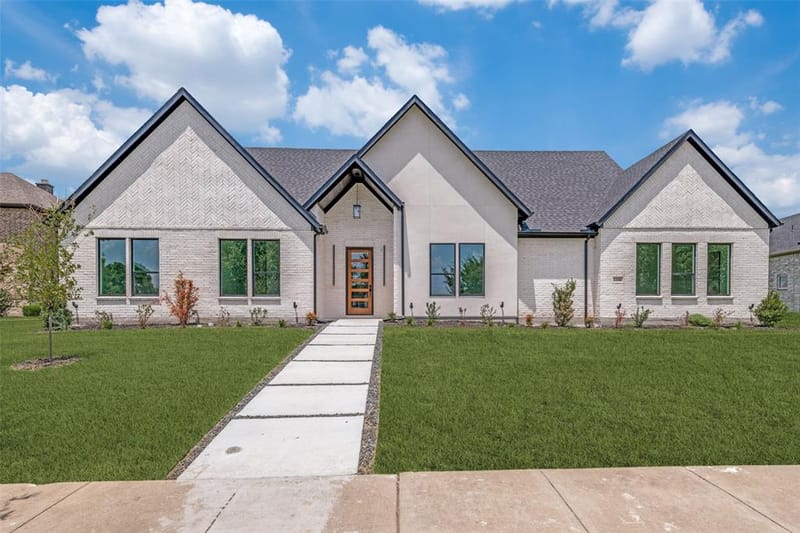 1104 Devonshire Drive N, Forney TX 75126 - Photo 2