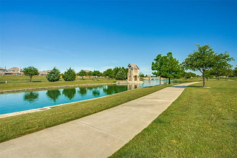 1104 Devonshire Drive N, Forney TX 75126 - Photo 37