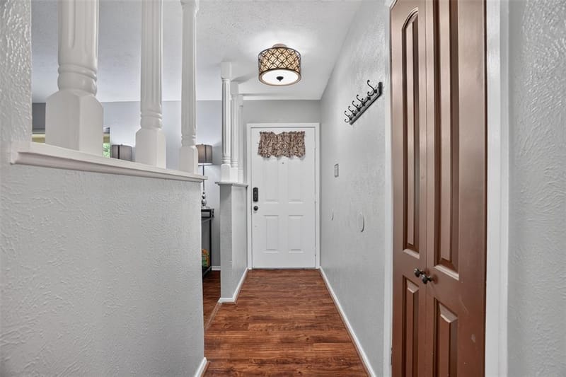 5016 Saint Lawrence Road, Fort Worth TX 76103 - Photo 6