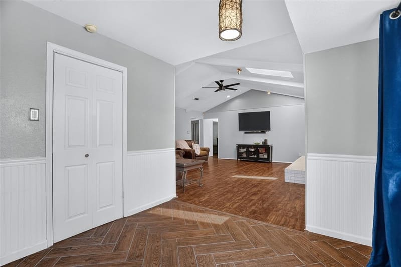 5016 Saint Lawrence Road, Fort Worth TX 76103 - Photo 12
