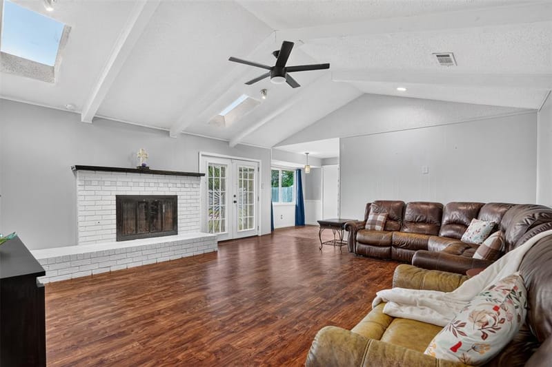 5016 Saint Lawrence Road, Fort Worth TX 76103 - Photo 7