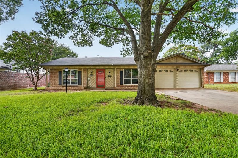 5016 Saint Lawrence Road, Fort Worth TX 76103 - Photo 5