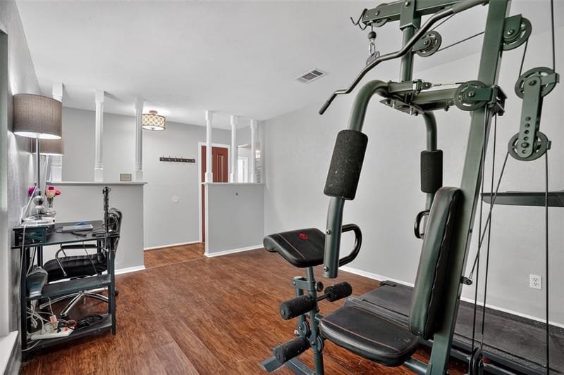 5016 Saint Lawrence Road, Fort Worth TX 76103 - Photo 11