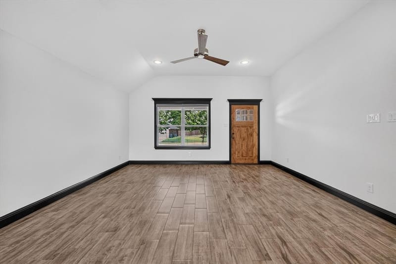 106 Clover Circle, Weatherford TX 76086 - Photo 7