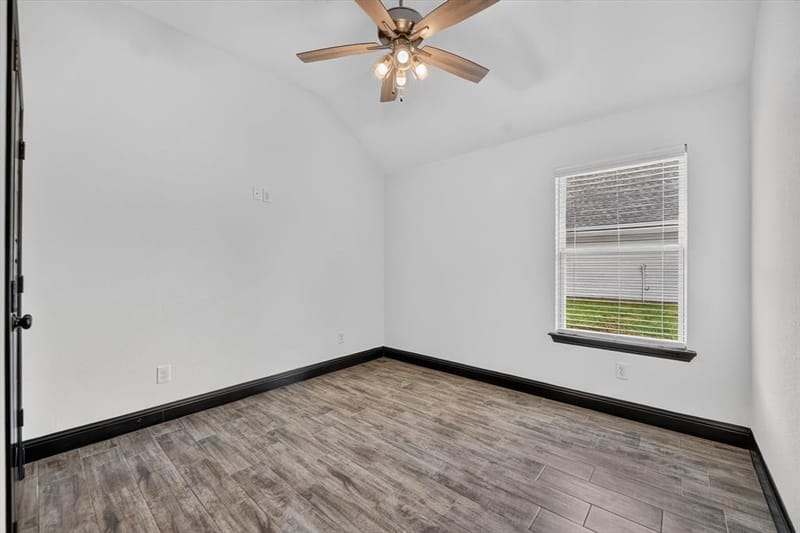 106 Clover Circle, Weatherford TX 76086 - Photo 15