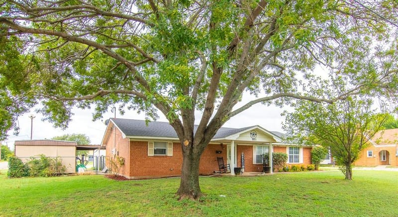 1909 4th Street, Brownwood TX 76801 - Photo 3