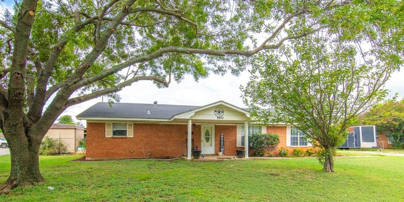1909 4th Street, Brownwood TX 76801