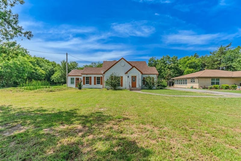 620 Forrester Street, Greenville TX 75401 - Photo 4