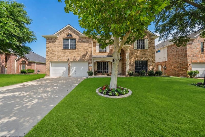 307 Dover Heights Trail, Mansfield TX 76063 - Photo 2
