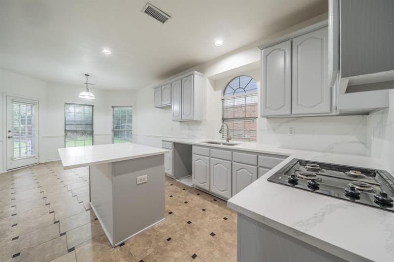 307 Dover Heights Trail, Mansfield TX 76063 - Photo 10
