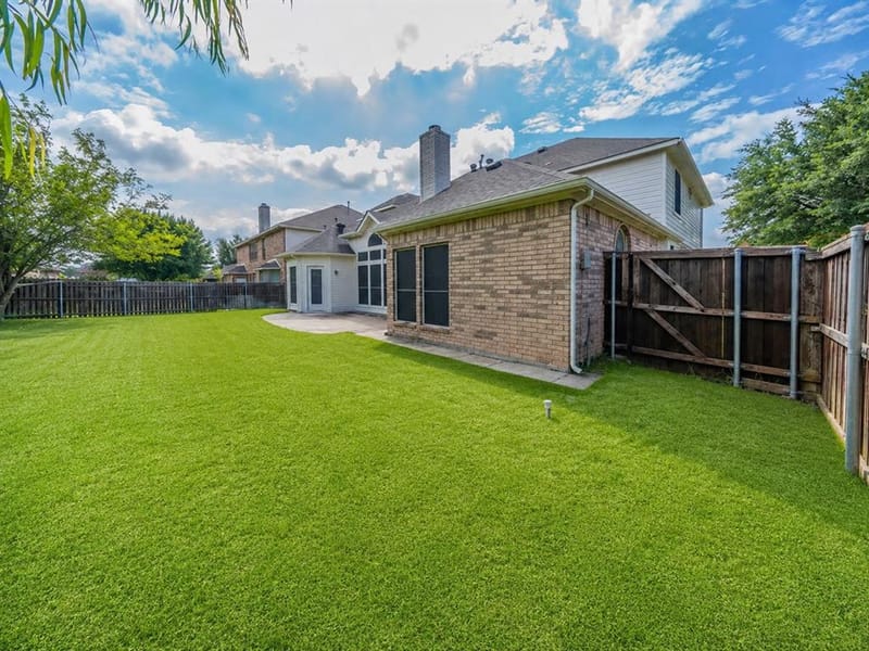 307 Dover Heights Trail, Mansfield TX 76063 - Photo 4
