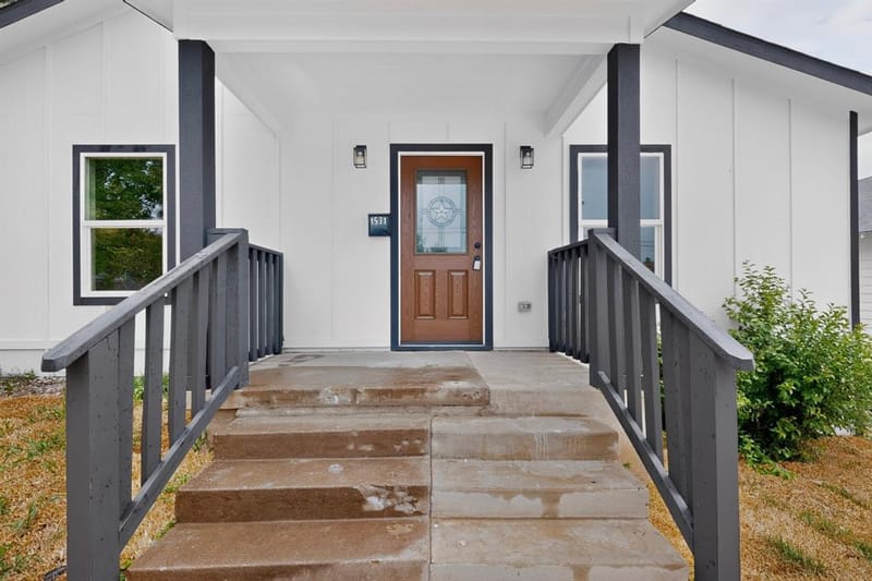 1531 Iowa Avenue, Dallas TX 75216 - Photo 5