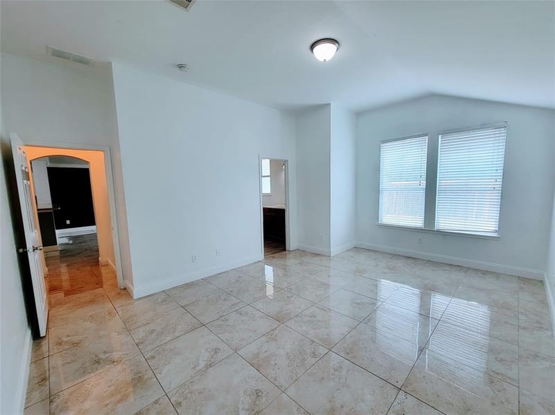 8033 Summer Stream Drive, Fort Worth TX 76134 - Photo 17