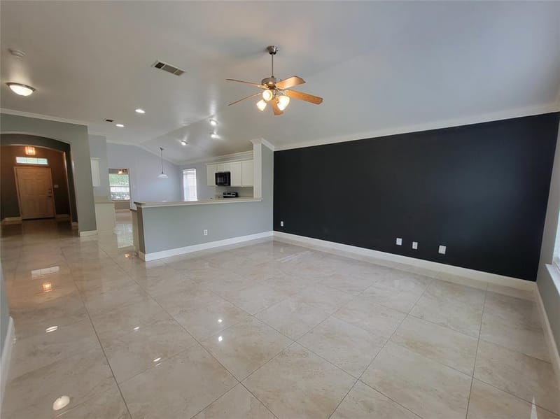 8033 Summer Stream Drive, Fort Worth TX 76134 - Photo 12