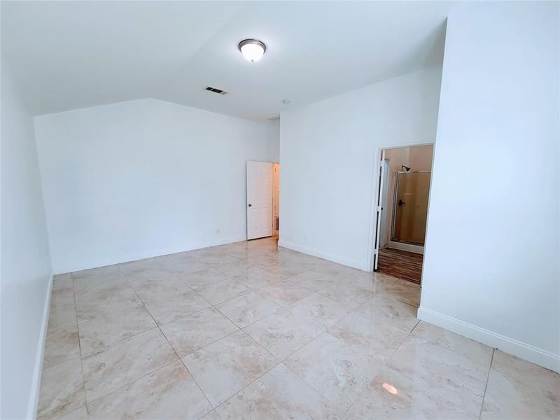8033 Summer Stream Drive, Fort Worth TX 76134 - Photo 18