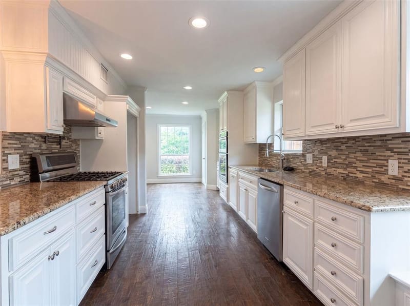 3308 Brookhaven Club Drive, Farmers Branch TX 75234 - Photo 9