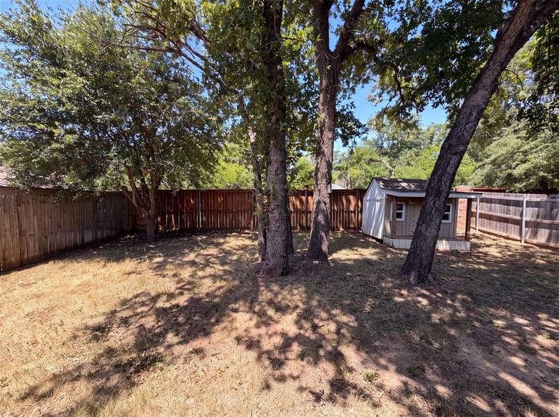 1108 Edgewater Drive, Azle TX 76020 - Photo 19