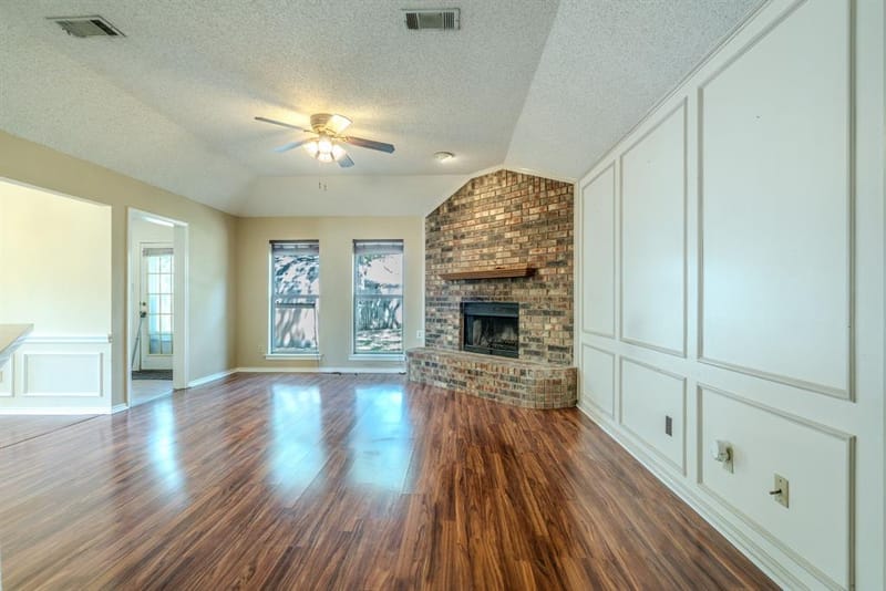 2119 Turf Club Drive, Arlington TX 76017 - Photo 5