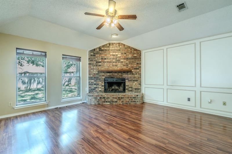 2119 Turf Club Drive, Arlington TX 76017 - Photo 4