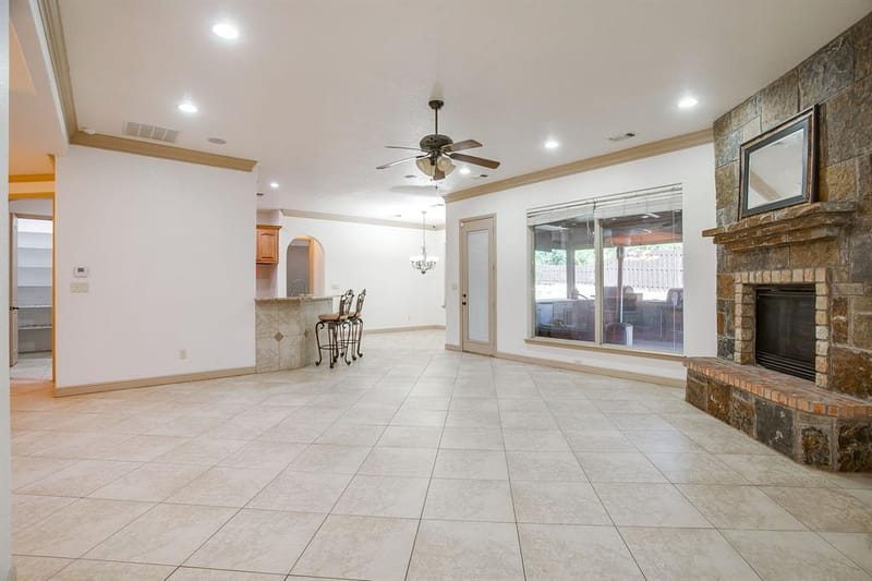 9704 Trinity Court, Granbury TX 76049 - Photo 10