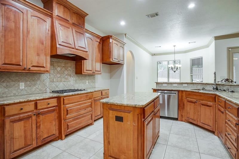 9704 Trinity Court, Granbury TX 76049 - Photo 15