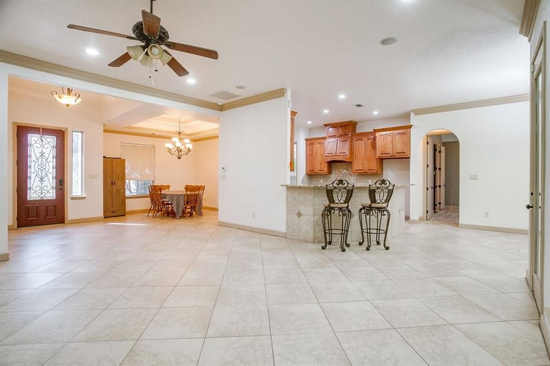9704 Trinity Court, Granbury TX 76049 - Photo 11