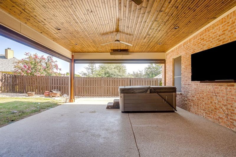 9704 Trinity Court, Granbury TX 76049 - Photo 35