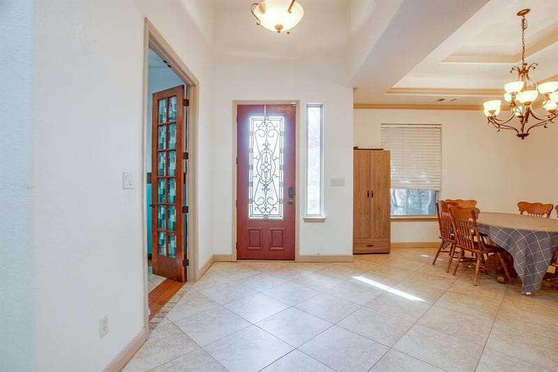 9704 Trinity Court, Granbury TX 76049 - Photo 4
