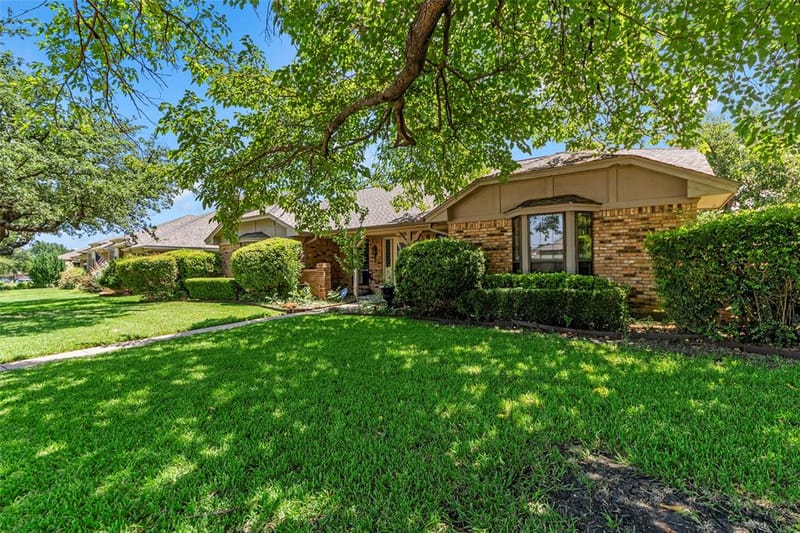 506 Willowcrest Drive, Garland TX 75040 - Photo 2