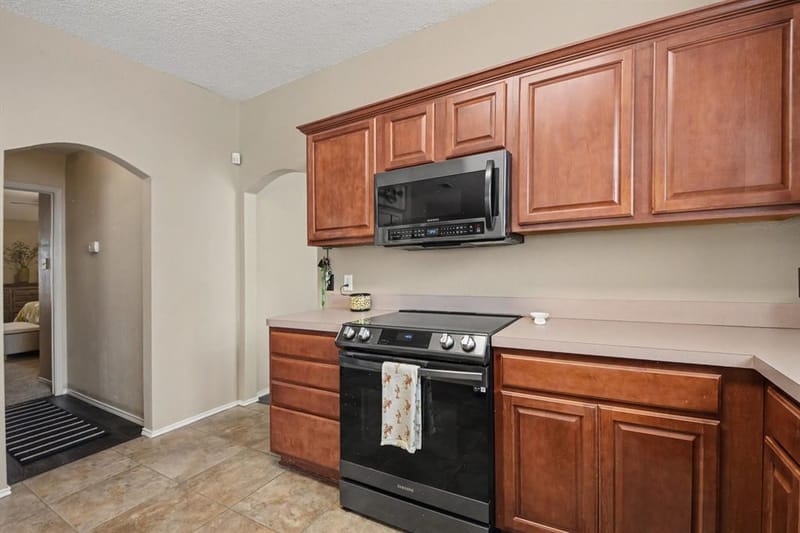 4932 Spur Ridge Court, Fort Worth TX 76244 - Photo 11