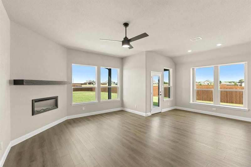 116 Prairie Wolf Court, Godley TX 76044 - Photo 11