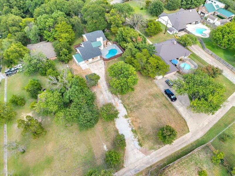 392 Creekwood Drive, Lancaster TX 75146 - Photo 35