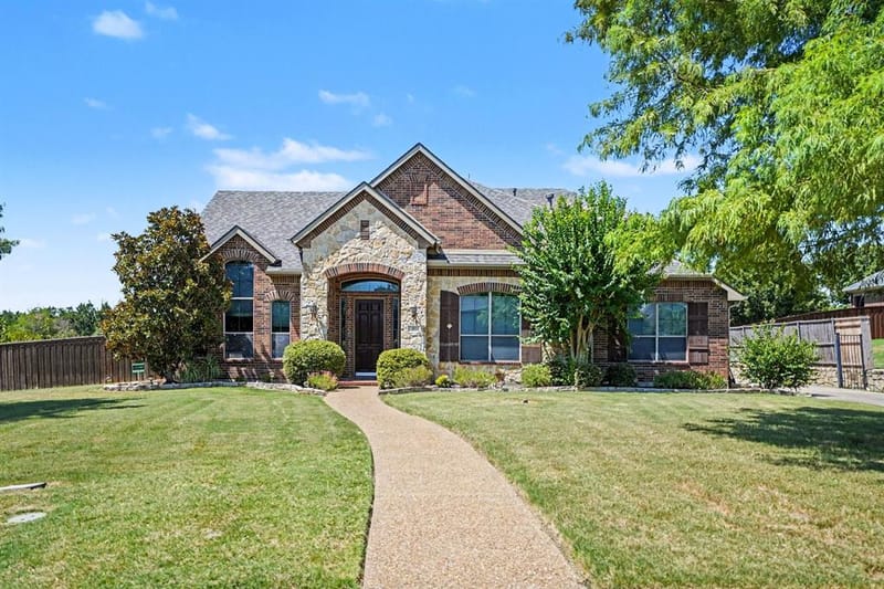 393 Bayhill Drive, Sunnyvale TX 75182