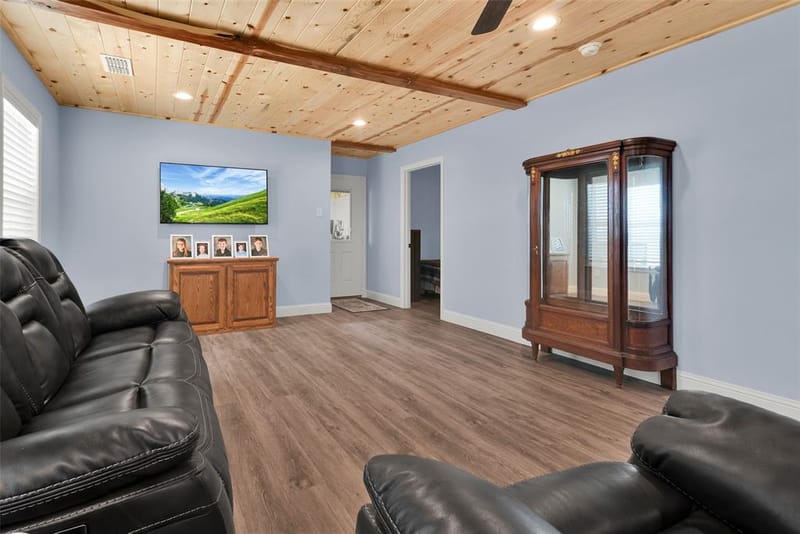 1158 County Road 1240, Savoy TX 75479 - Photo 9