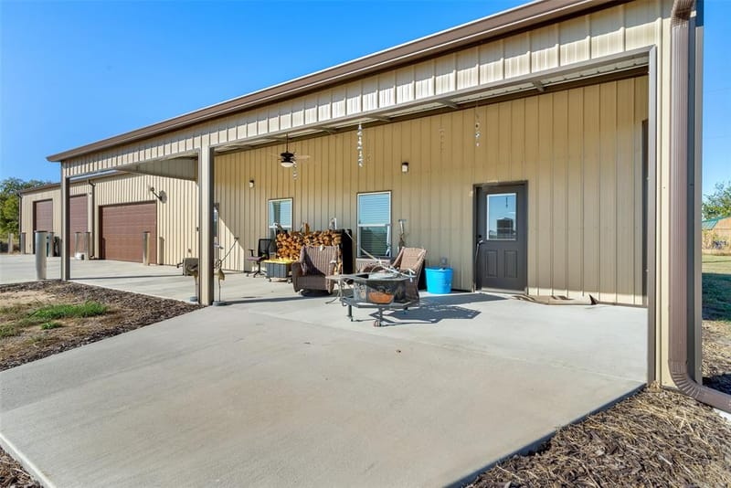 1158 County Road 1240, Savoy TX 75479 - Photo 4
