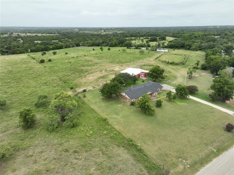 377c County Road 3244, Hico TX 76457 - Photo 2