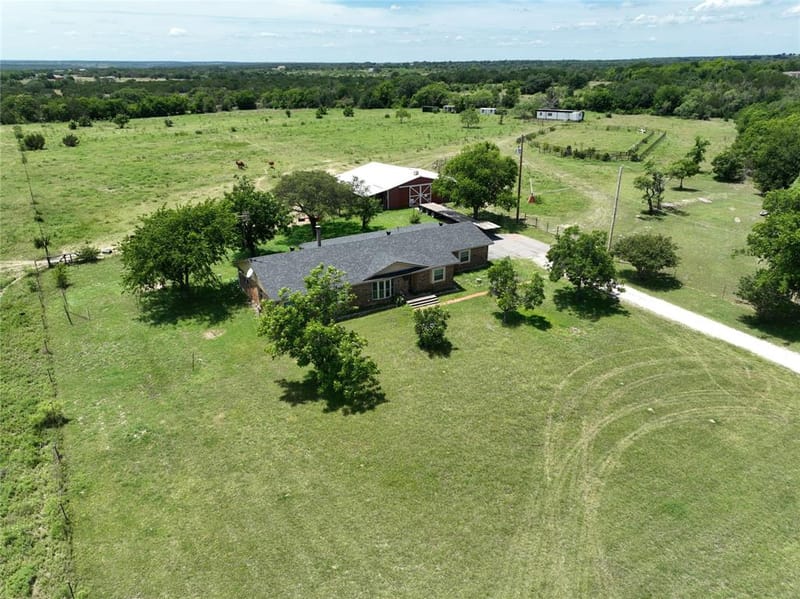 377c County Road 3244, Hico TX 76457 - Photo 3