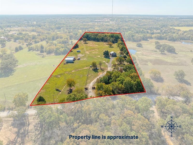 1696 County road 222, Gainesville TX 76240 - Photo 2