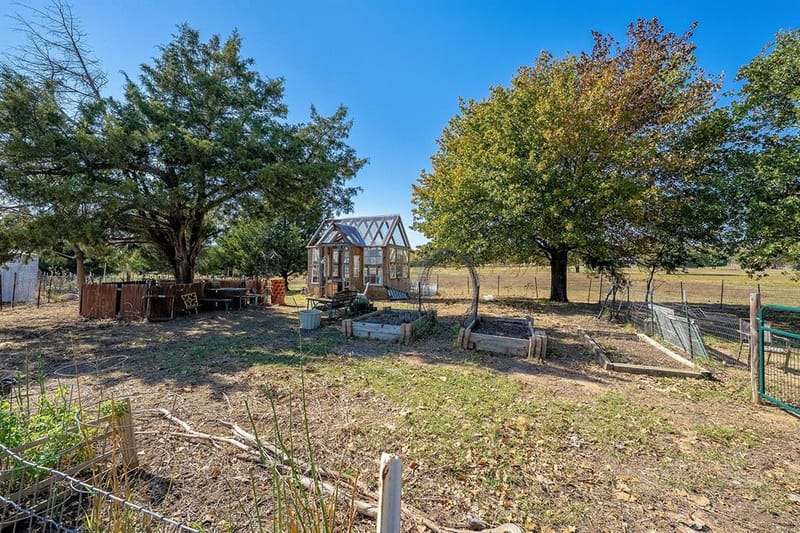 1696 County road 222, Gainesville TX 76240 - Photo 26