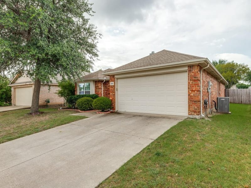9809 Nixon Drive, McKinney TX 75072 - Photo 2