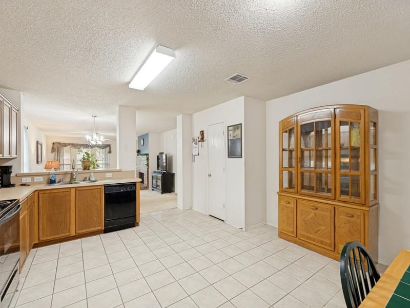 9809 Nixon Drive, McKinney TX 75072 - Photo 11