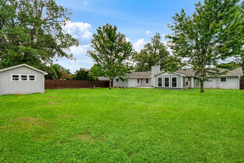 2705 Hubbard Street, Paris TX 75460 - Photo 27