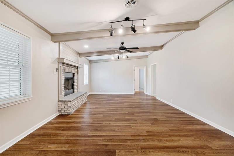 2705 Hubbard Street, Paris TX 75460 - Photo 6