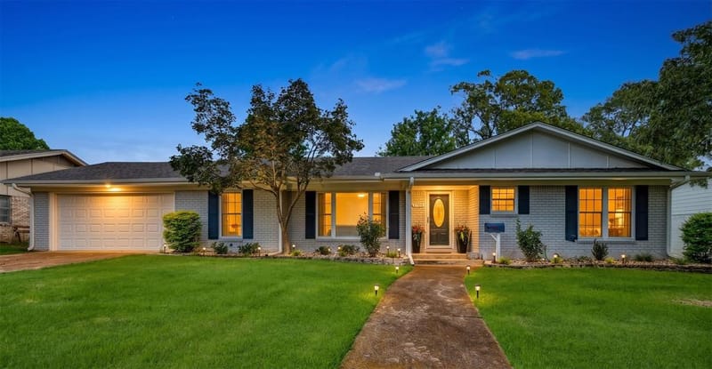 2705 Hubbard Street, Paris TX 75460 - Photo 3