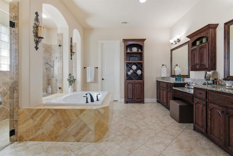 1913 Arrington Court, Colleyville TX 76034 - Photo 18